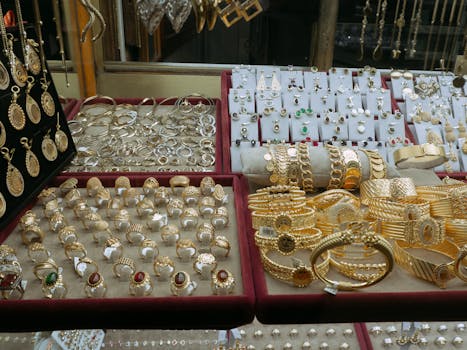 luxury jewelry display